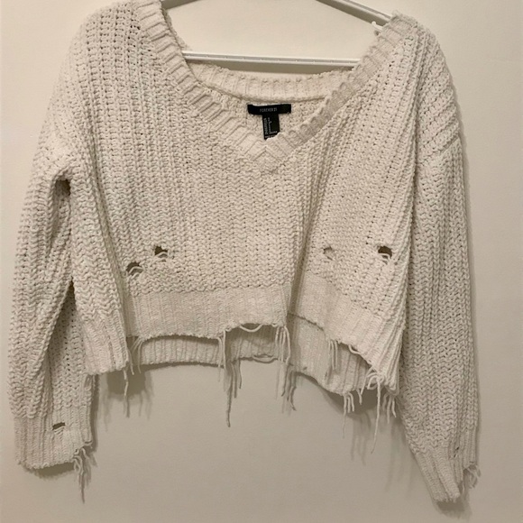 Super cute white knitted cropped sweater - Picture 4 of 5